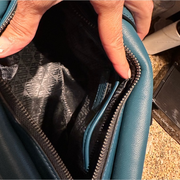 Kurt Geiger blue leather quilted bag - Picture 8 of 16